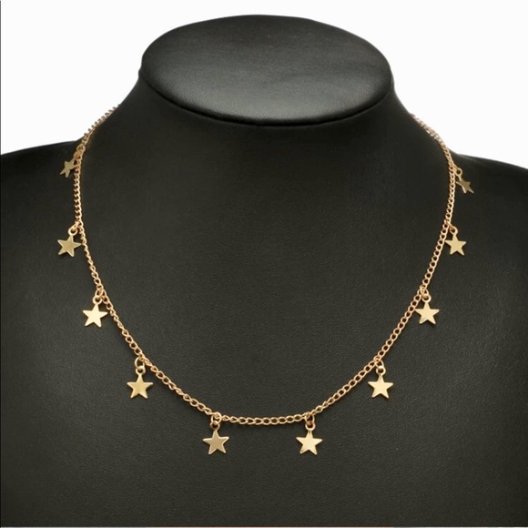 🆕 Gold star pendant necklace. - Picture 3 of 3